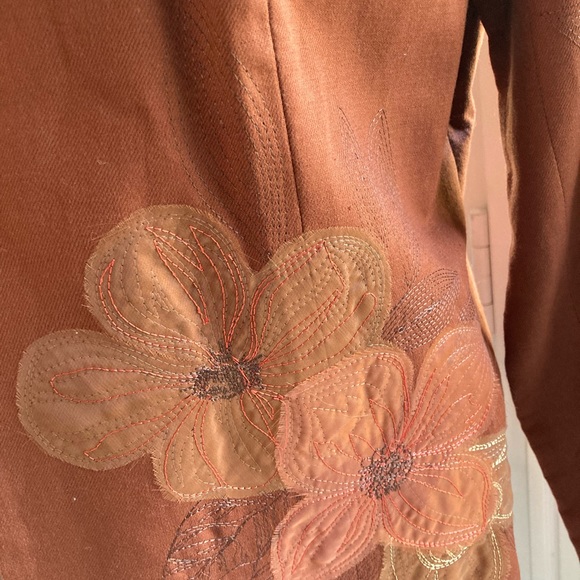 Studio Blazer - Picture 8 of 9